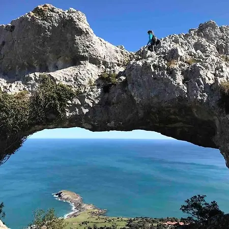 Precioso Atico Con Parking Privado. Vistas Al Rio Limpias