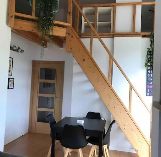 Apartamento Precioso ático Con Parking Privado. Vistas Al Río