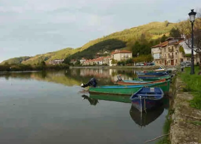 Apartamento Precioso ático Con Parking Privado. Vistas Al Río Limpias