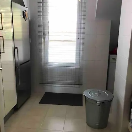 Precioso Atico Con Parking Privado. Vistas Al Rio *